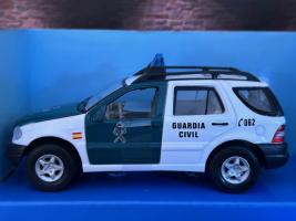 Mercedes Guardia Spanish Police Car Model Diecast 1:43 Free Wheeling Cararama