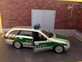 Mercedes-Benz E-Klasse Police Germany Car Model Toy Diecast Amercom 1:43