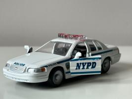 Ford Crown Victoria – NYPD Police USA Car Model Diecast Amercom 1:43