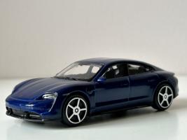 Porsche Taycan Turbo Germany Sports Car Model Diecast Toy Blue 1:46 Bburago